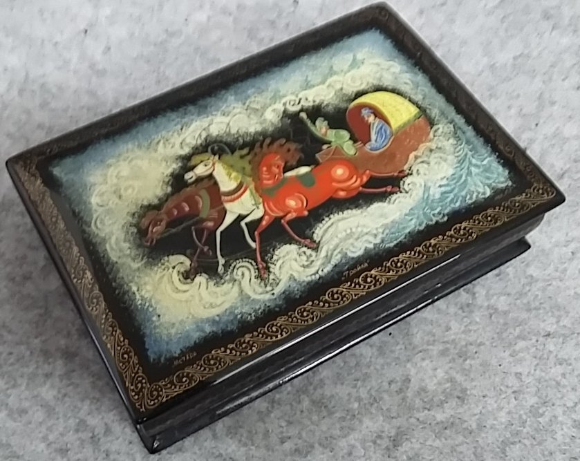 Russian Lacquer Box Flying Troika Hand Painted Papier Mache MSTERA Signed Vintage