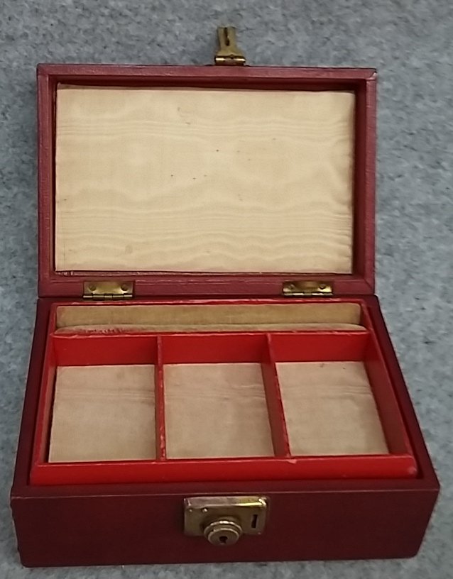 Jewellery Box Red Faux Leather One Tray Working Latch Lock Vintage
