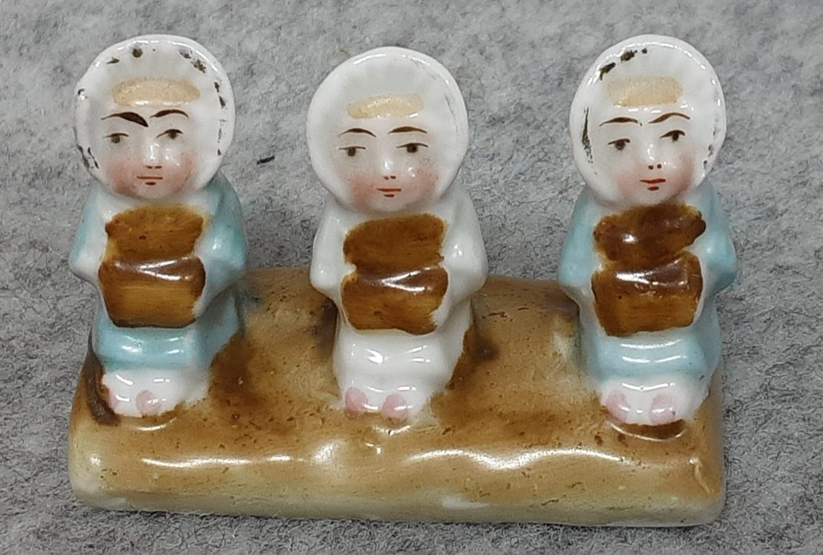 Victorian Fairing Hard Paste Porcelain 3 Little Seated Ladies Children Antique - Image 1