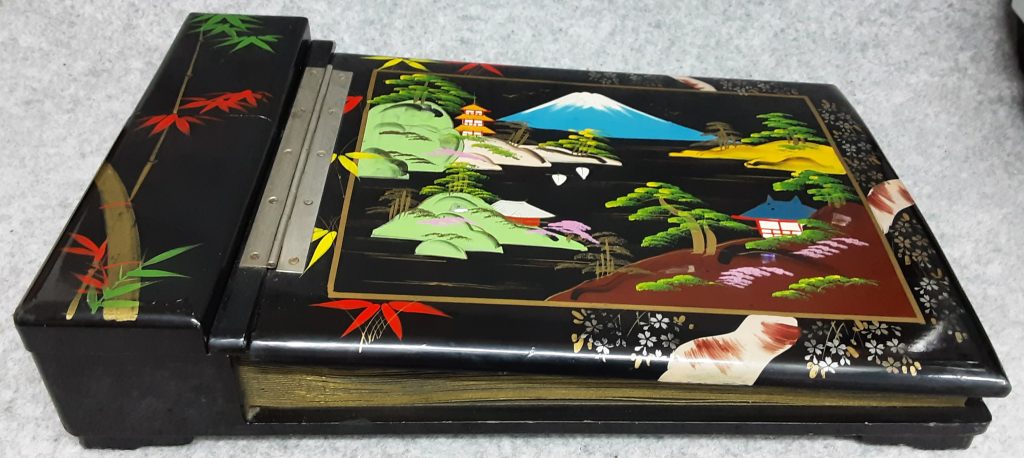 photograph album music box