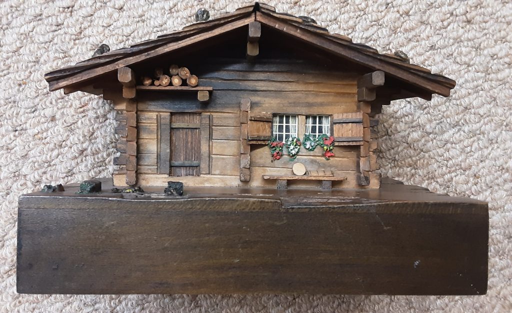 Musical Money Box Wooden Swiss Chalet Estudiantina Vintage