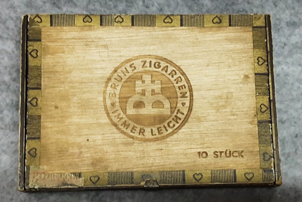 Tobacco Cigar Box EMPTY Wooden Bruns Zigarren Immer Leicht Vintage
