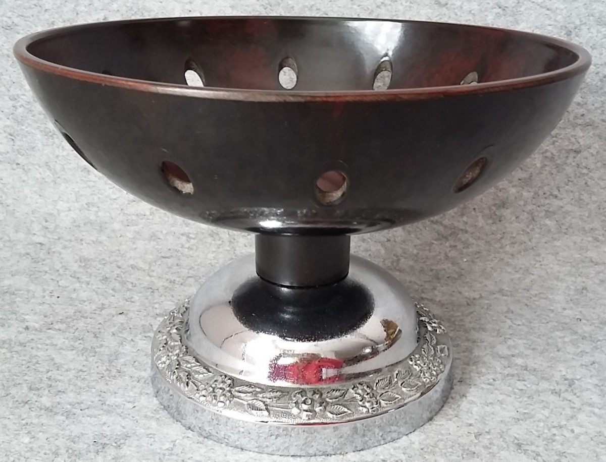 Bakelite Fruit Bowl Brown Art Deco Pedestal Celtic Plate Chrome Dish Vintage - Image 1
