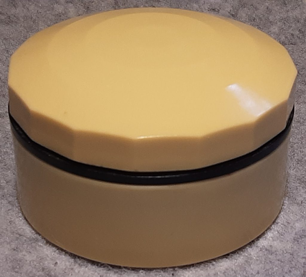 CHIC-PAK B.B. Face Cream Powder Bakelite Compact Pot Patent 1934 Vintage
