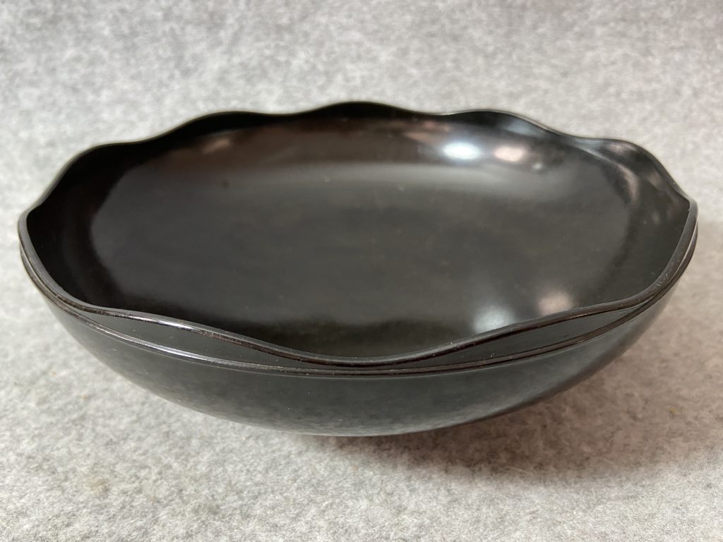 Bakelite Round Dish Fruit Bowl Wavey Edge G.U.L Black Vintage