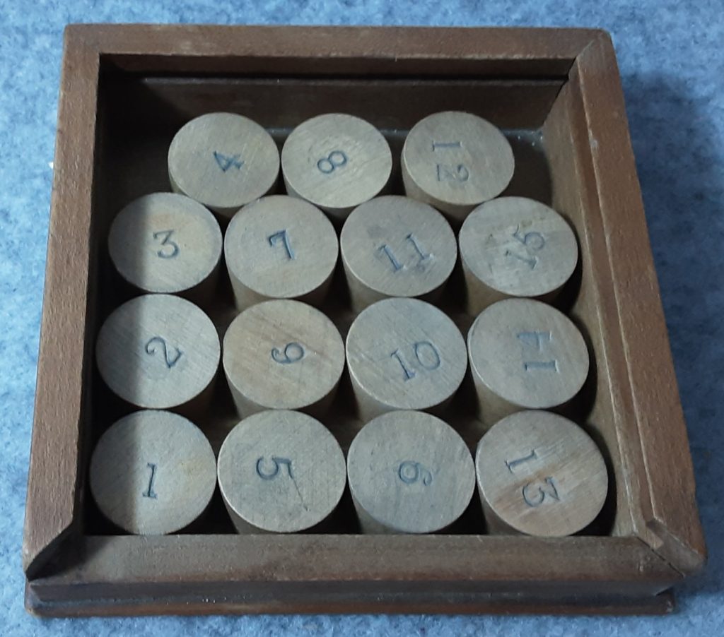 Wooden Magic Square Puzzle Number 1-15 Round Pieces Brain Teaser Vintage