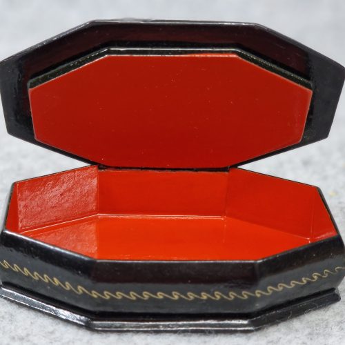 Russian Flying Troika Hand Painted Papier Mache Lacquer Box Vintage - Image 3