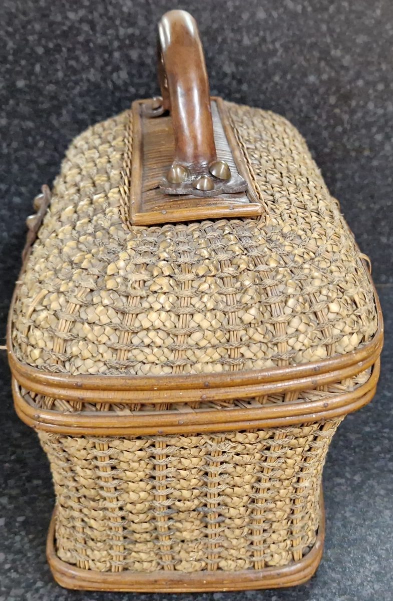 Wicker Lidded Basket Leather Metal Clasp & Handle Sewing Storage Antique - Image 4