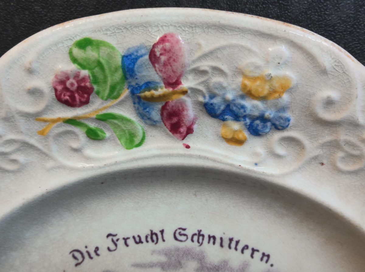 Nursery Plate Wedgwood Pottery German Text Fruchtschnittern Antique - Image 8